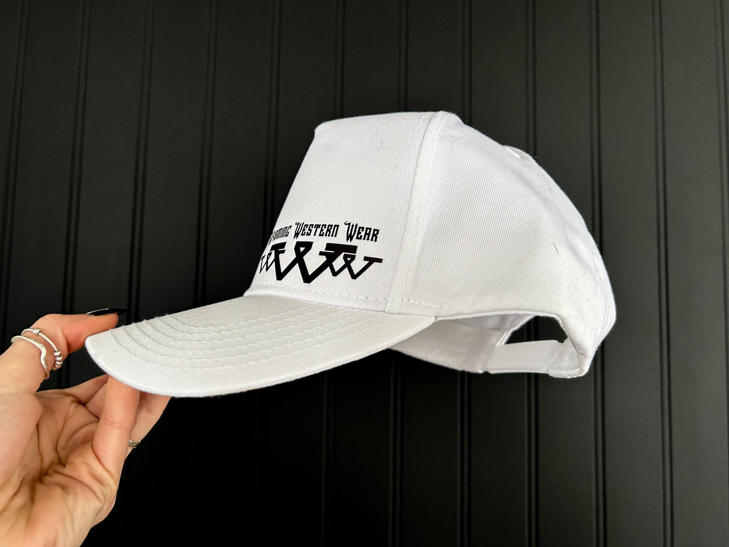 Whiteout hat **LIMITED ADDITION**